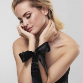 Черные ленты для связывания SILKY SENSUAL HANDCUFFS - Bijoux Indiscrets - купить с доставкой в Новочебоксарске