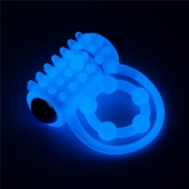 Голубое, светящееся в темноте виброкольцо Lumino Play Vibrating Penis Ring - Lovetoy - в Новочебоксарске купить с доставкой