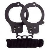 Чёрные наручники из листового металла в комплекте с веревкой BONDX METAL CUFFS LOVE ROPE SET - Dream Toys - купить с доставкой в Новочебоксарске