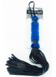 Нежная плеть с синим мехом BDSM Light - 43 см. - БДСМ Арсенал - купить с доставкой в Новочебоксарске