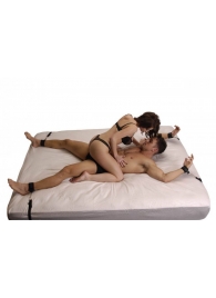 Бондаж для фиксации на кровати Frisky Bedroom Restraint Kit - XR Brands - купить с доставкой в Новочебоксарске