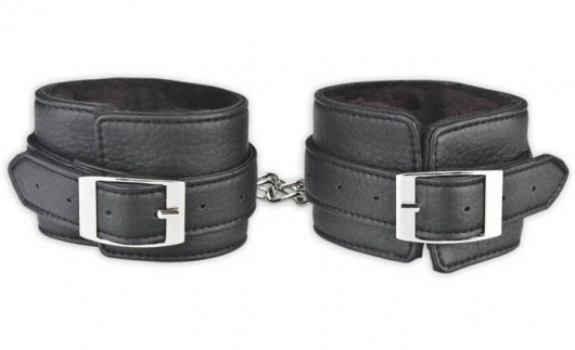 Черные фиксаторы для ног на цепи с мехом внутри - Lux Fetish - купить с доставкой в Новочебоксарске