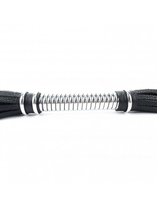 Черная длинная плеть с серебристой ручкой - 56 см. - БДСМ Арсенал - купить с доставкой в Новочебоксарске