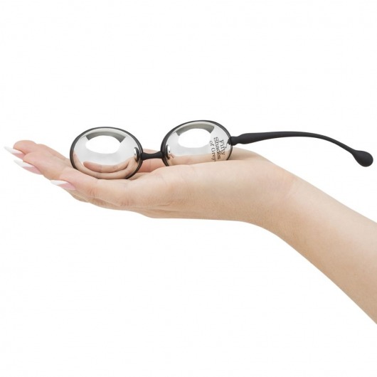 Серебристо-черные вагинальные шарики Inner Goddess Silver Jiggle Balls - Fifty Shades of Grey