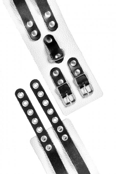 Бело-черные оковы с двумя ремешками и люверсами - Pecado - купить с доставкой в Новочебоксарске