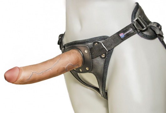 Насадка-фаллоимитатор на кожаных трусиках Harness Ultra Realistic 7  - 18 см. - LOVETOY (А-Полимер) - купить с доставкой в Новочебоксарске